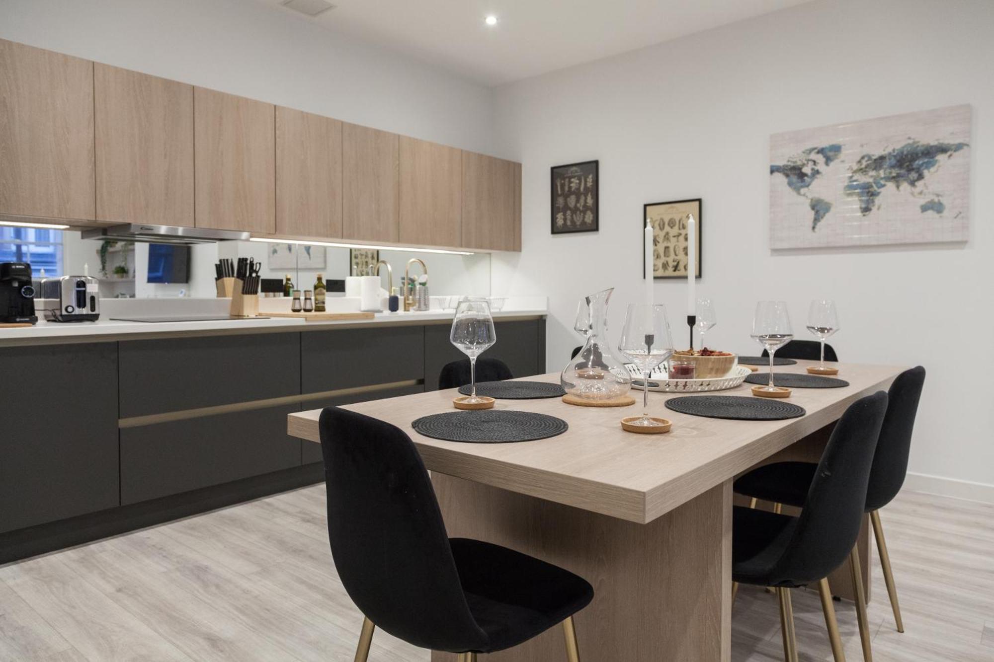 Grand - 2-bedrooms - Sleeps 6 Comfortably - Perfect For Families - Contractors - Professionals Апартаменты