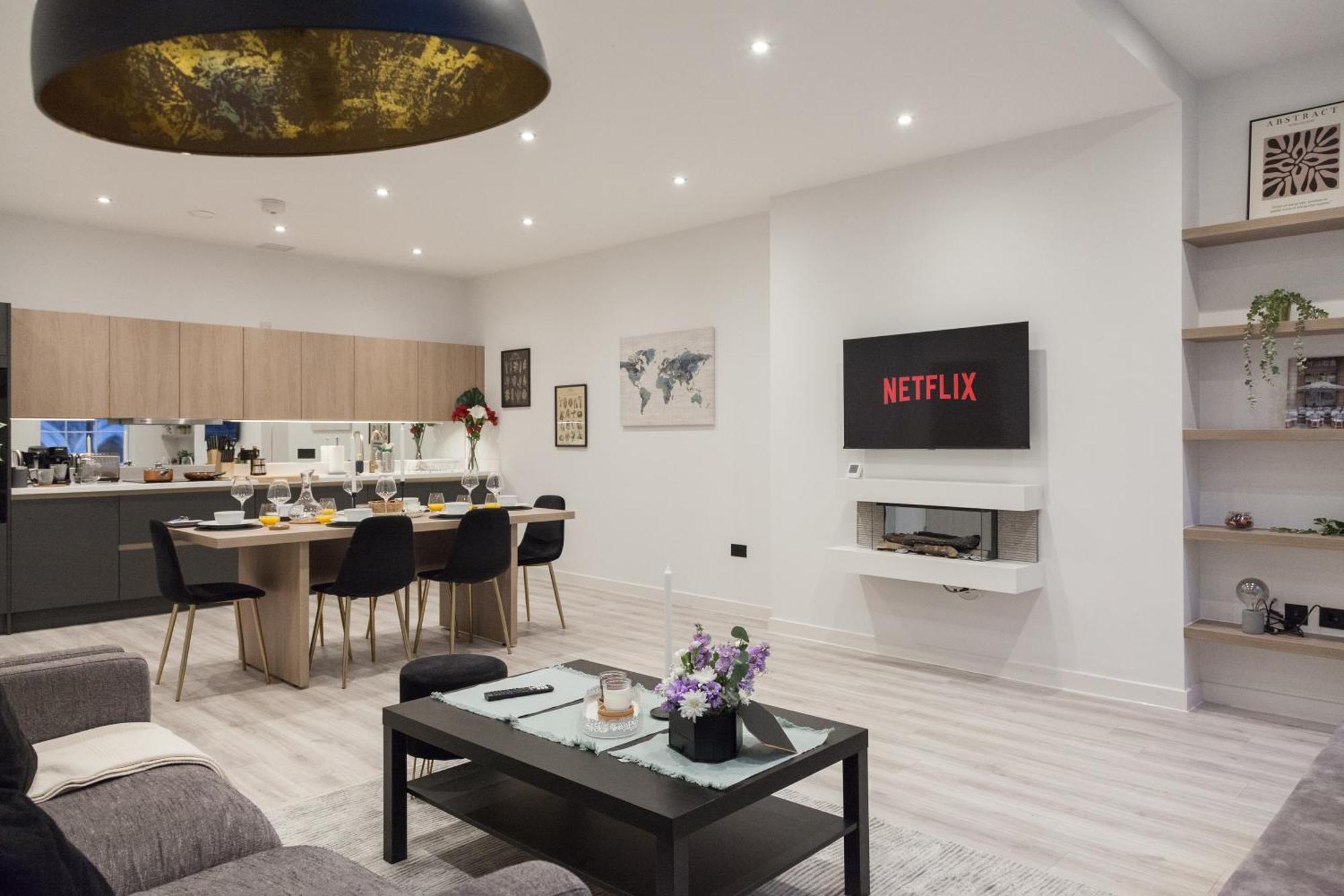 Grand - 2-bedrooms - Sleeps 6 Comfortably - Perfect For Families - Contractors - Professionals Апартаменты *
